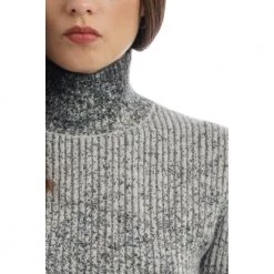 Manila Grace Round-neck Knitwear Gray